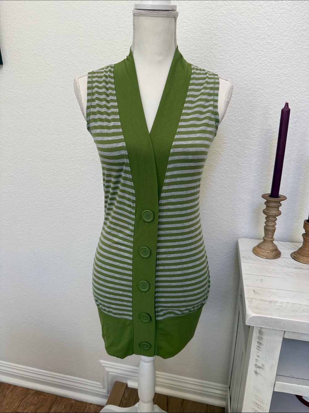 Y2K RARE FIND Sleeveless Green Striped Button-Front Vest Tunic Top